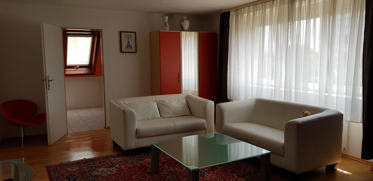 Villa Prubezna Praha Bagian luar foto